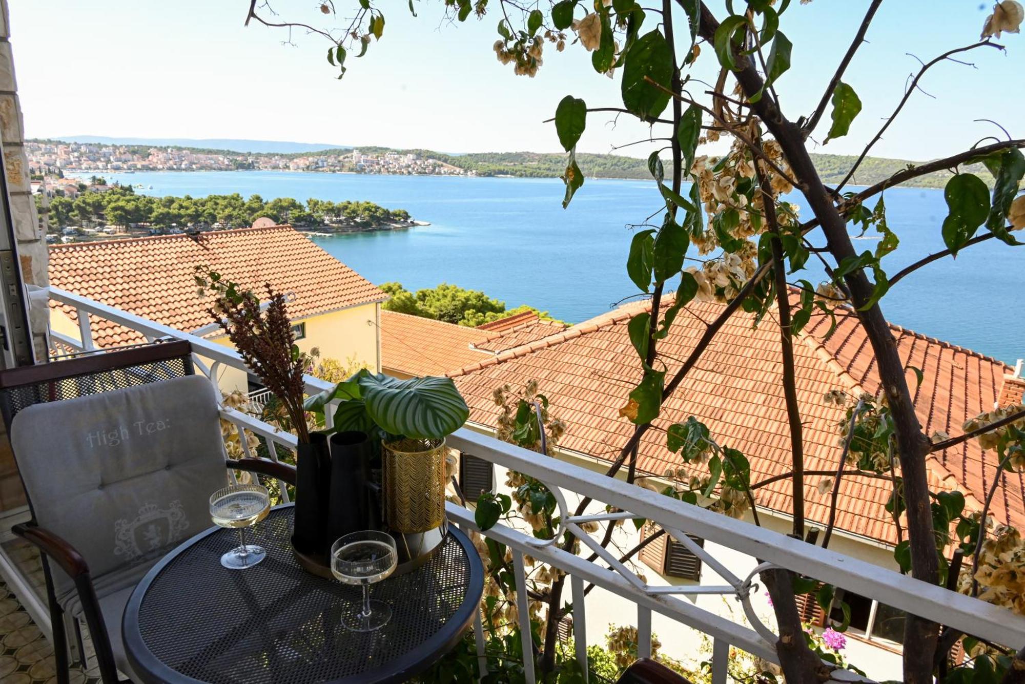 Apartment Spira Puovica Trogir Eksteriør billede