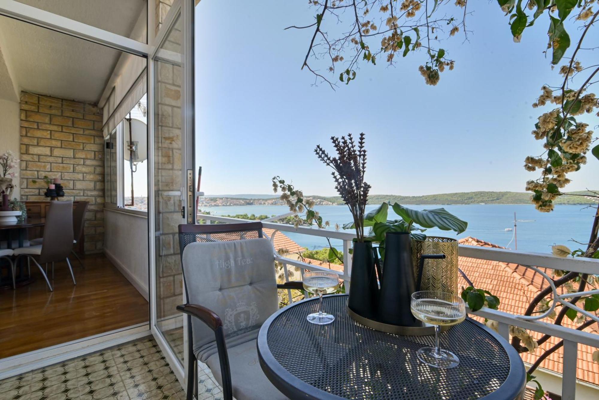 Apartment Spira Puovica Trogir Eksteriør billede