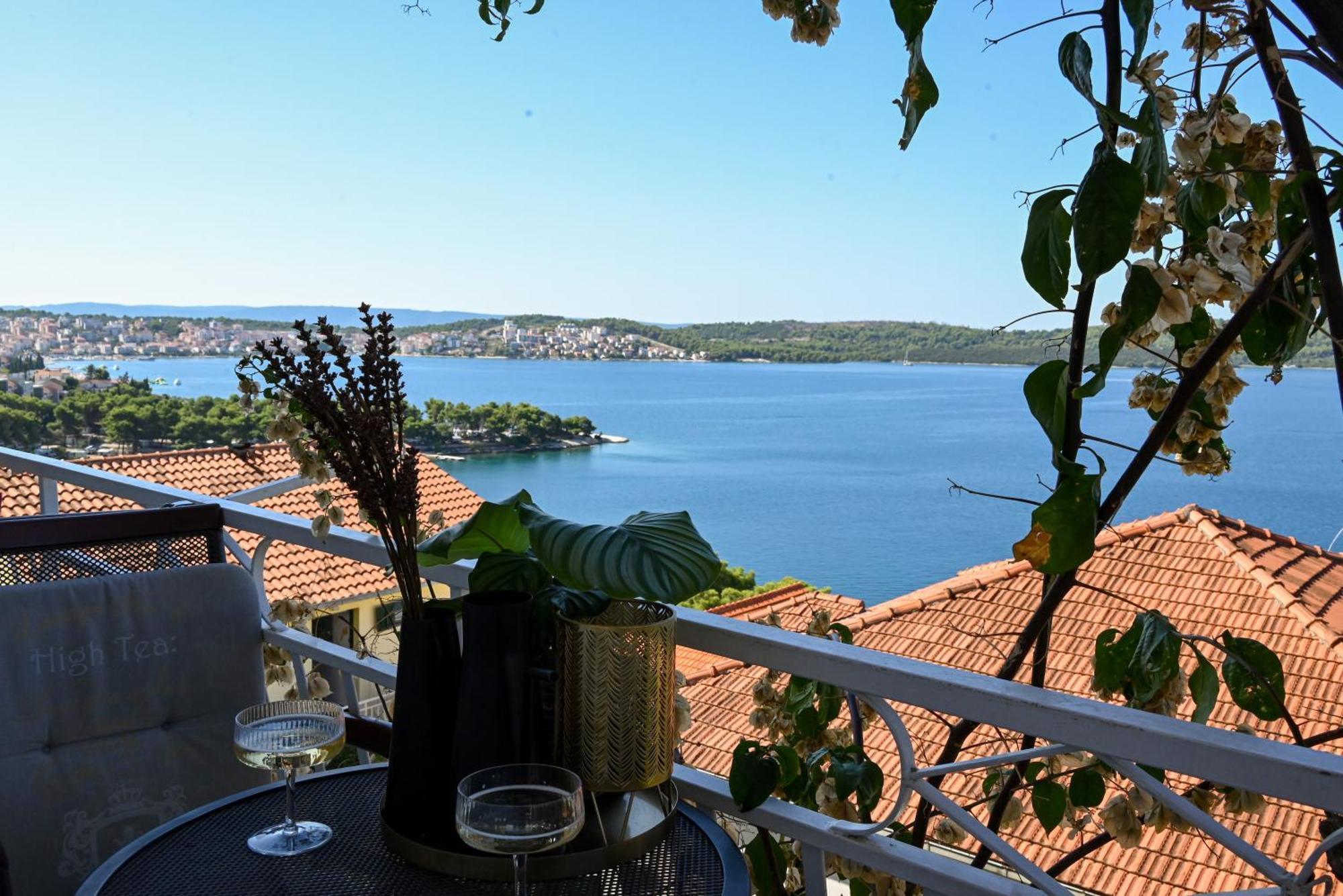 Apartment Spira Puovica Trogir Eksteriør billede