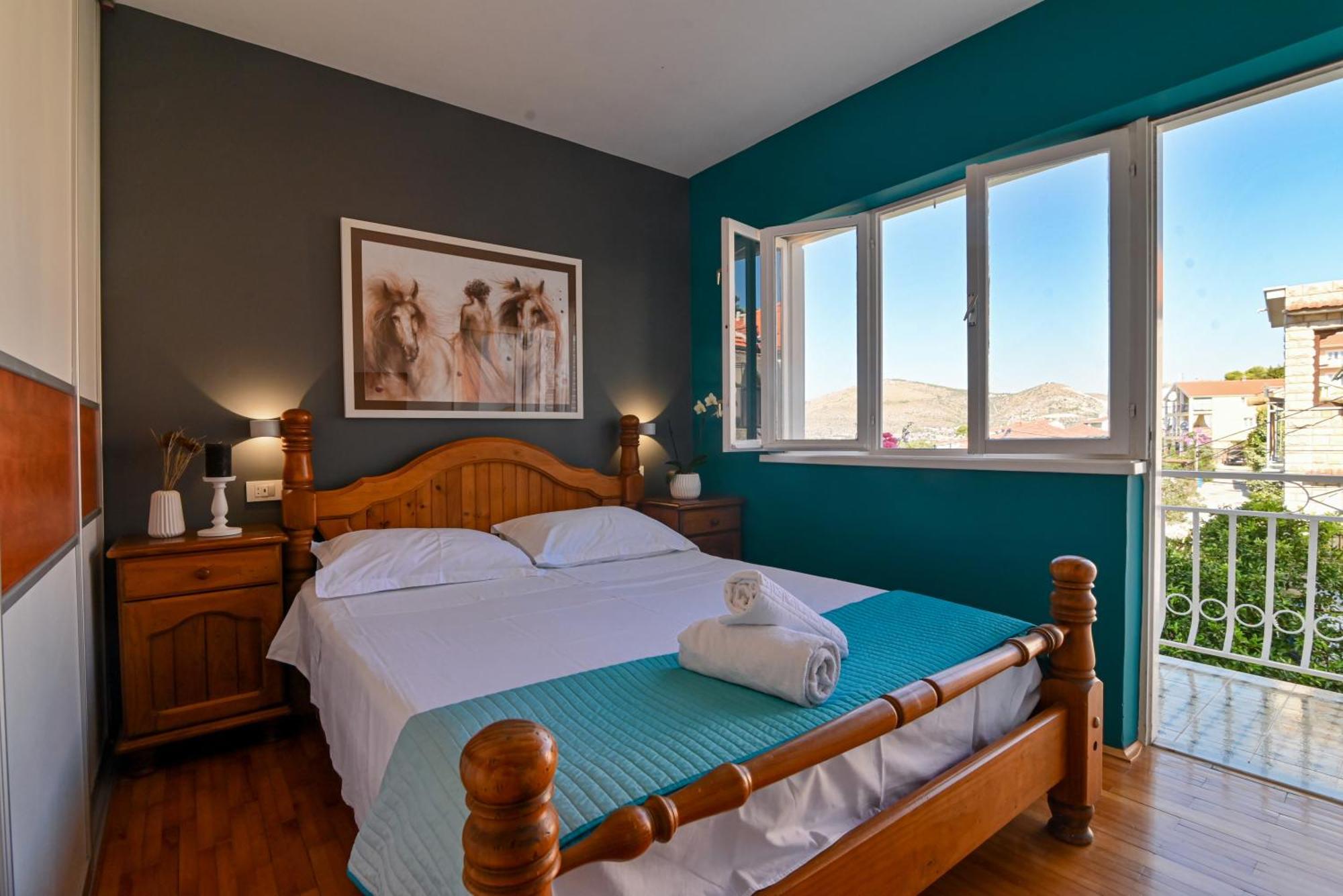 Apartment Spira Puovica Trogir Eksteriør billede